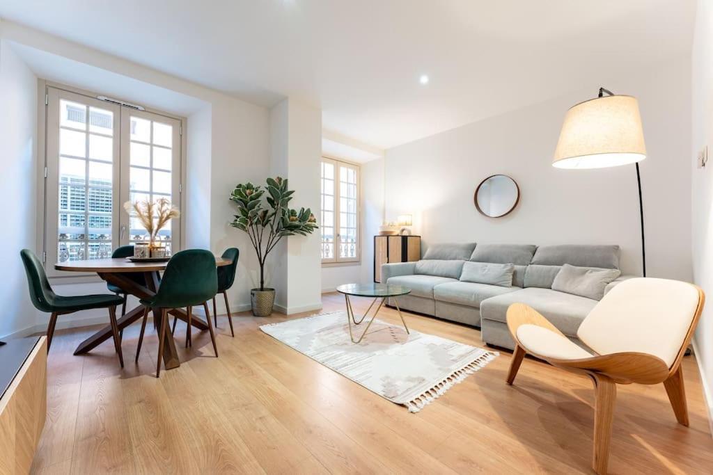 Appartamento Premium Flat In Malaga Center With Free Parking Esterno foto