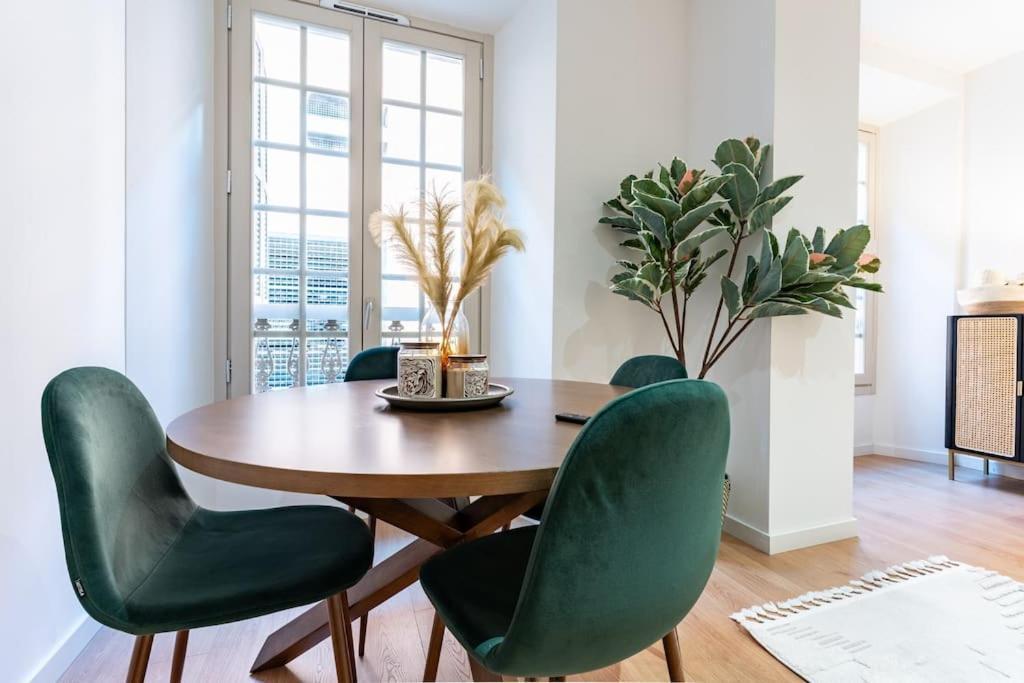 Appartamento Premium Flat In Malaga Center With Free Parking Esterno foto