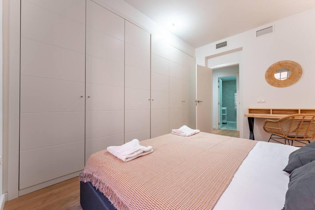 Appartamento Premium Flat In Malaga Center With Free Parking Esterno foto